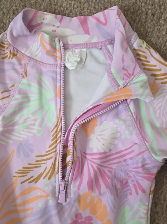 Cotton on Kids Girls Tropical Printed Long Sleeve Rashguard - Size 3 - Picture 3 of 7